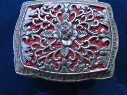 Silver-plated convex rose filigree jewelry holder on 4 legs