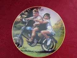 English porcelain decorative plate, marked: ta8488. Excerpt from the sound on tight movie. He has!