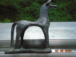 1960 vintage Etruszk stílusban modern bronz stilizált lovacska szobor