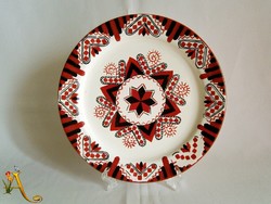 Kézzel Buzsáki vézás mintával festett Gránit kerámia fali tál, tányér 24 cm átmérő