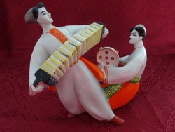 Russian porcelain figural sculpture, folk musicians, height 18 cm. He has!