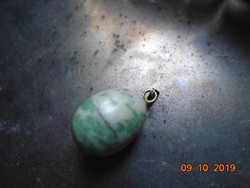 Csiszolt ásvány gömb medál