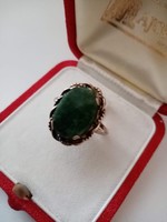 Retro aranyozott dublé női  gyűrű csiszolt zöld jáspis foglalt kővel ékítve
