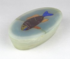 1A460 Csiszolt kék kőzet gyűrűtartó halas bonbonier