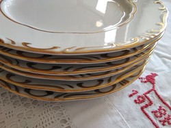 Szépséges 2006-os gyártású fehér, aranyszegélyes Zsolnay sütis tányérok 6 db