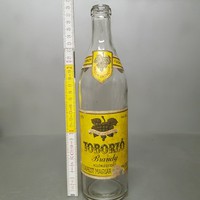 "Toborzó Brandy Különlegesség" címkés likőrösüveg (1258)