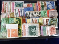Nagy album bélyegei magyar postatiszta 90% hibátlan bélyeg 1900-as évekből gyűjtemény 21.