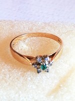 Női arany gyűrű (smaragd és brill) 