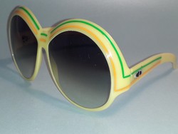 Unique vintage full retro Christian Dior 2040-70 sunglasses from the 1970s