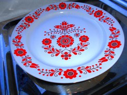Lowland retro porcelain wall plate-matyo pattern-beautiful condition 24 cm