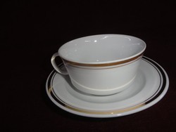 Alföldi porcelán teáscsésze + alátét. Fehér alapon dupla arany csíkkal.
