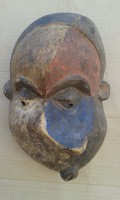 Afrika afrikai antik maszk patinás Pende gyógyító maszk Kongó fal 23.