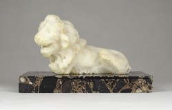 0Y507 Antik fehér márvány oroszlán szobor talapzaton