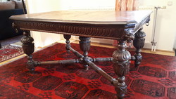 Antik reneszánsz asztal