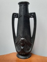 Öntöttvas füles váza dombor női arc díszítéssel