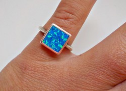 Kék opálköves ezüst gyűrű 57-es méret