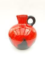 Szombath Zsuzsa - retro kerámia váza, kancsó, kiöntő, iparművész korsóváza piros és fekete színben