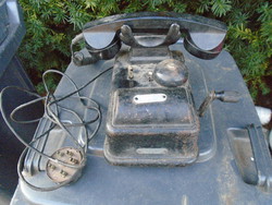 1940-ből. Antik Magyar gyártmányú telefon . (Standard )