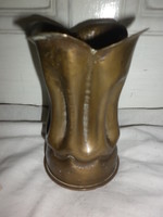 régi réz kézzel készített katonai löveg hüvely váza
