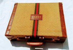 Original vintage gucci suitcase with unique jewelry holder