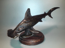 Bronz pörölycápa hal cápa szobor jelzett