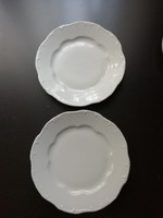 Zsolnay barokk dombormintás fehér lapos tányér 2db