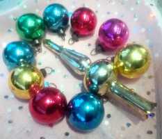 Régi színes üveg mini karácsonyfa díszek és csúcsdísz, 10db