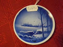 Danish porcelain mini wall plate, diameter 8.3 cm. He has!