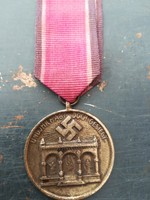 Német Birodalmi Vér érdemérem kitüntetés, szalagon