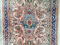 100 x 72 cm kézi csomozasu Indiai Kancipur szőnyeg eladó 