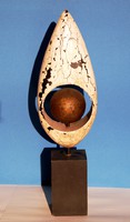Lipták Pál (1922-2007): Mag - festett fa szobor