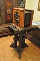 Antik 1856 -os eredeti álló fényképezőgép eladó