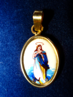 Antique Virgin Mary pendant in gold frame and mount