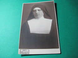 Photo of a nun, in good quality from the 1910s