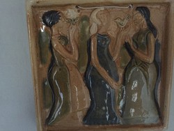 Három grácia zsolnay pirogránit csempekép