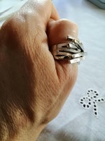 15,7 gr nagyméretű mutató ezüst gyűrű 