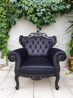Felújított fekete barokk stílusú fotel