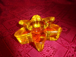 Yellow glass candle holder, diameter 10 cm. He has!