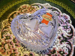 Gyönyörű, jelzett, 24 %-os, Anne Hütte, hibátlan, szív alakú, cizellált, ólomkristály bonbonier