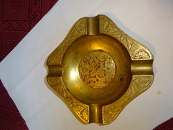 Copper ashtray, rectangular, size 11 x 11 cm. He has!