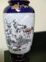 Japán stílusú festett porcelán váza
