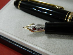 Montblanc meisterstück fountain pen with gold tip m