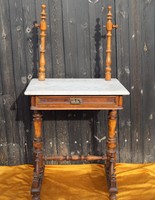 Antik ónémet esztergált tömörfa fésülködő asztal márvány lappal felújítandó antik ónémet bútor 
