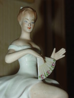 Wallendorf porcelain ballerina or balinese girl with fan 15.5 cm flawless !!!!!!!