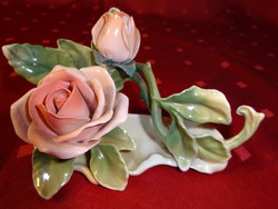 German porcelain centerpiece, two rosebuds. Length 12.5 cm. He has!