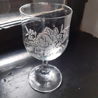 Gyönyörű régi talpas üveg pohár