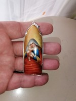 Porcelán kézzel festett egyedi Szűz Mária a gyermekkel medál 925 ös ezüst keretben, szerelékkel 
