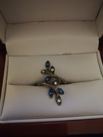 Eladó régi kézműves kék-fehér cirkónia köves leveles ezüst gyűrű 55-ös méret!