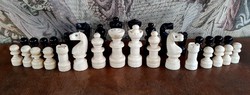 Xix. Complete chess set carved from century bone ... A real rarity !!!