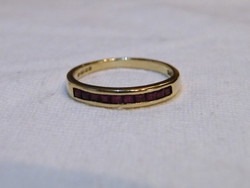 KK866 9 karátos sötét lila köves sárga arany gyűrű
